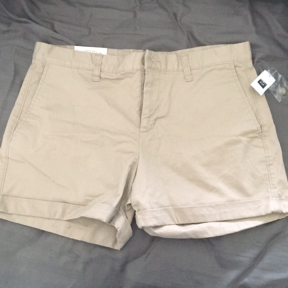 Women’s Gap Khakis Shorts